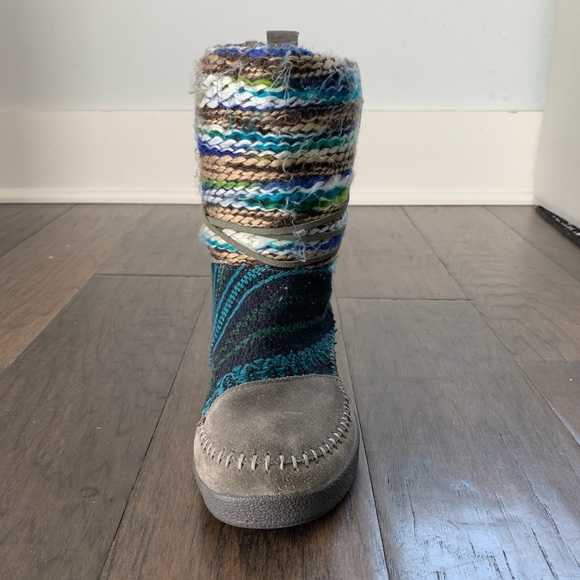 NIB TOMS Nepal Boot - Size 6 - Picture 4 of 14